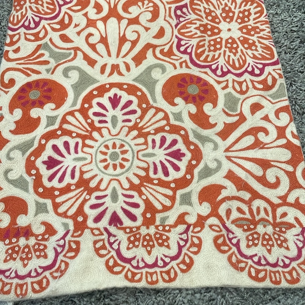Pottery Barn Home Goods Wool Hand Embroidered Wall Piece Rug side table topper